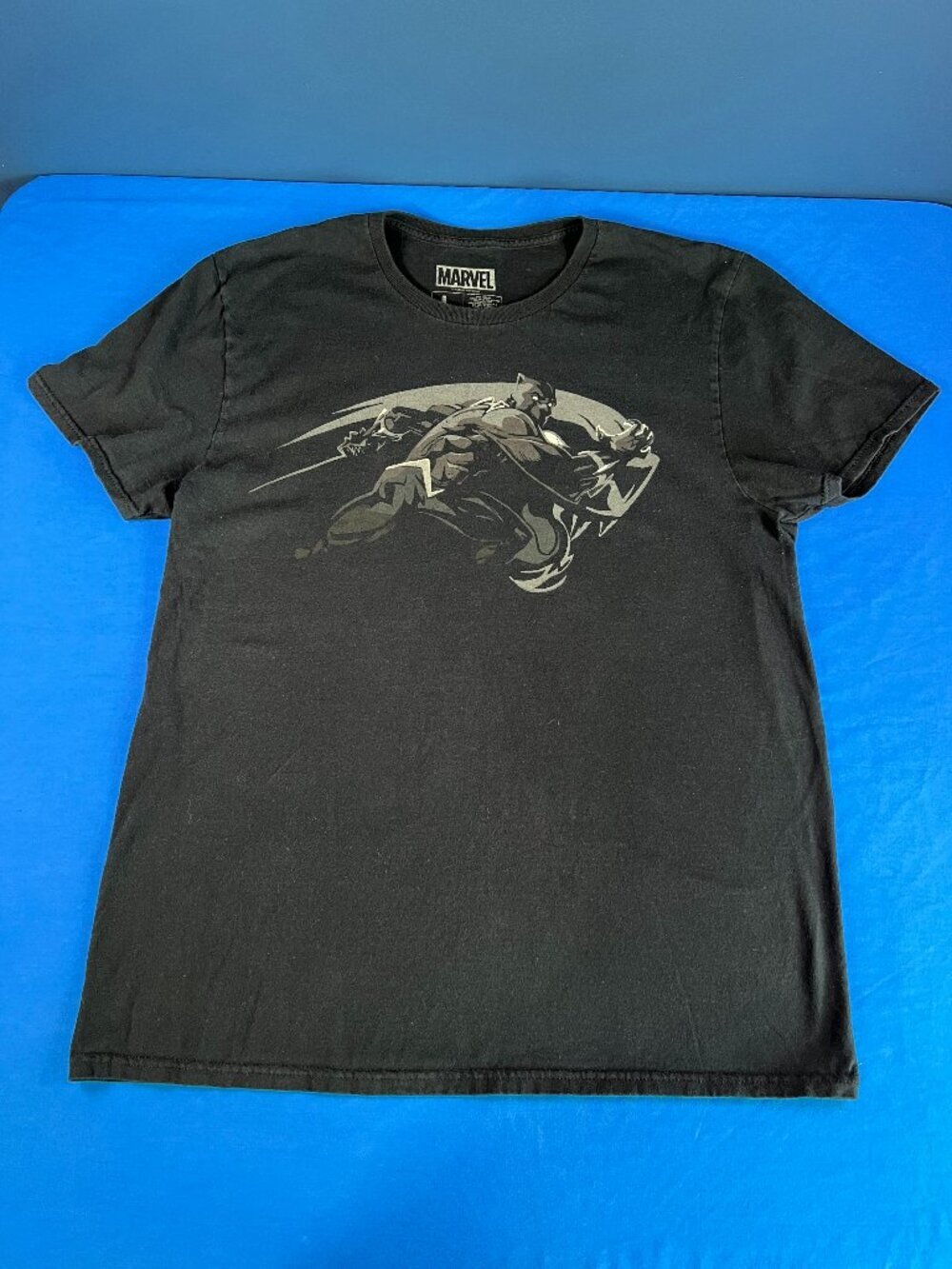 Loot Crate Exclusive Marvel Black Panther Graphic T-Shirt Size Large